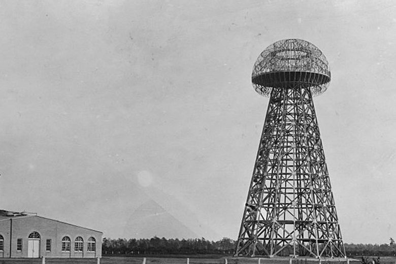 Nikola Tesla(নিকোলা টেসলা) made that towen to capture power from thunder storm. 